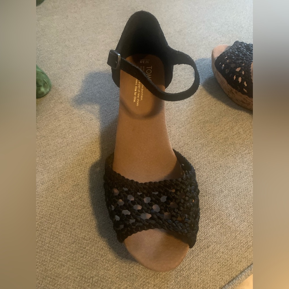 Toms Black Woven Platform Sandal with Ankle Strap